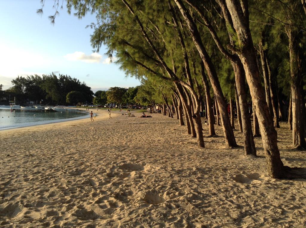 Ebrahim Flats - Grand Baie Beach Dış mekan fotoğraf